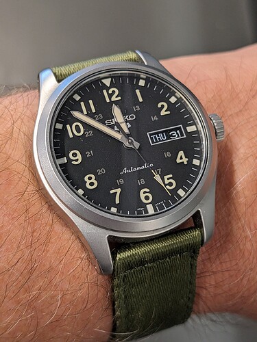 PXL_20230831_095248642