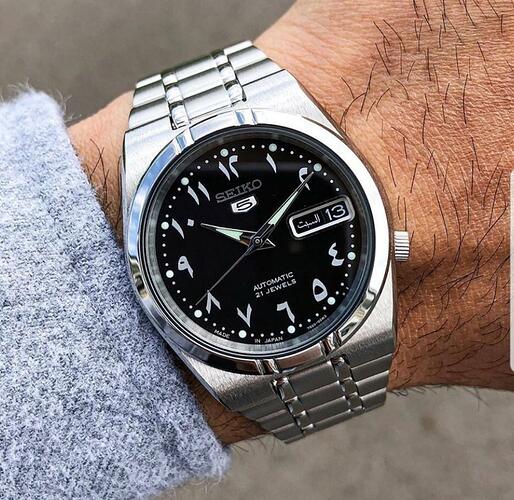 Seiko-5-Arabic-Dial-SNK063J5-4