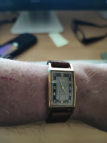 Oris tank