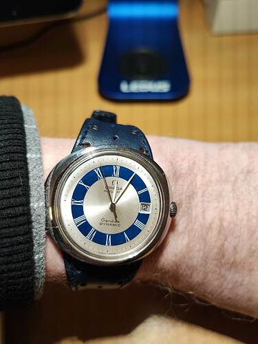 Omega automatic genéve dynamic