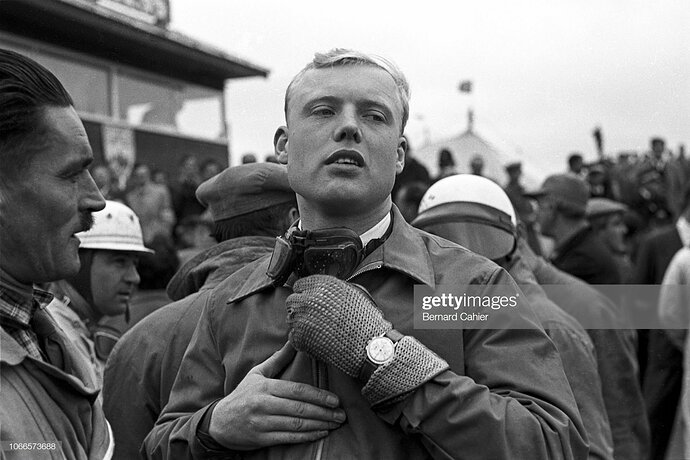 mike-hawthorn-grand-prix-of-great-britain-silverstone-circuit-1954