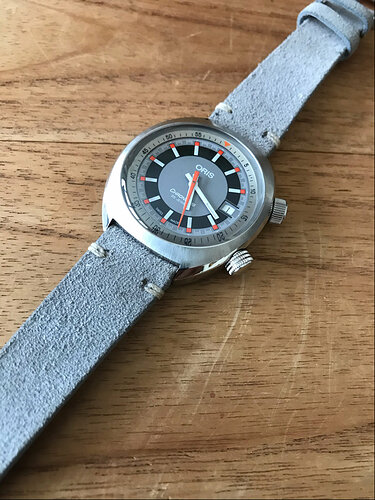 oris grijs bandje