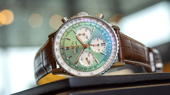 1648595047_697_Hands-On-New-For-2022-Breitling-Navitimer-B01-Chronograph-41-43