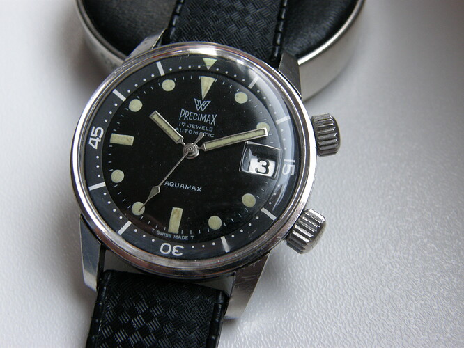 PB030803
