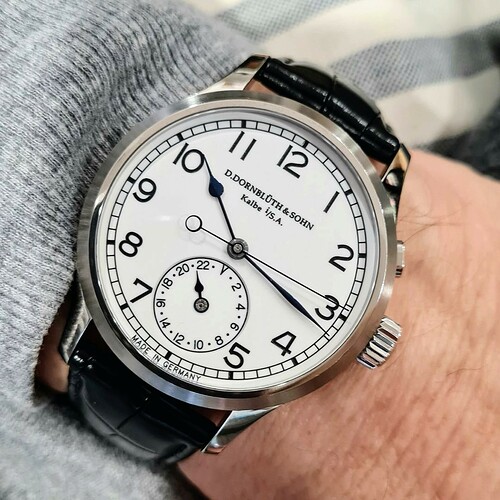 World-Time-Classic-Silver-Dial-17-08~2