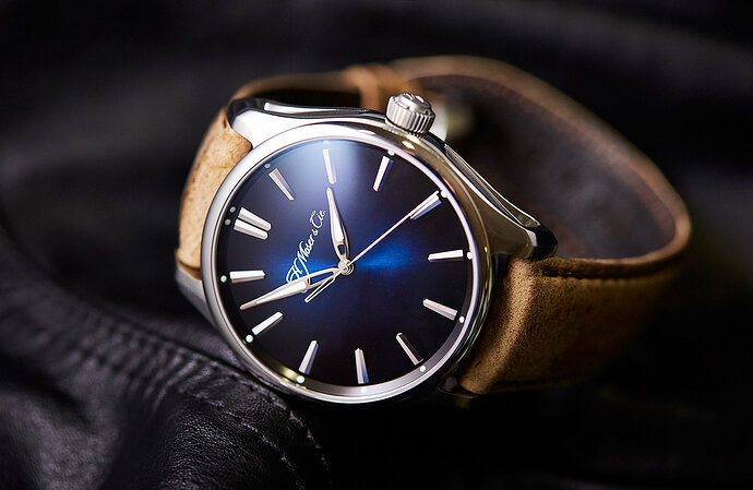 Moser-Pioneer-Centre-Seconds-1