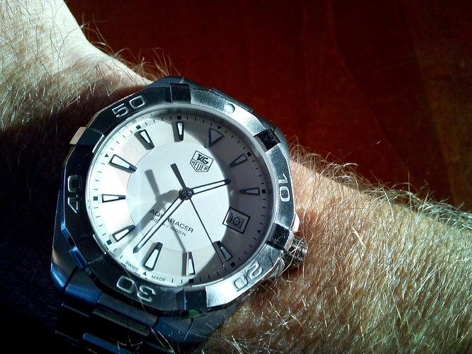 TAG Heuer Aquaracer wristshot