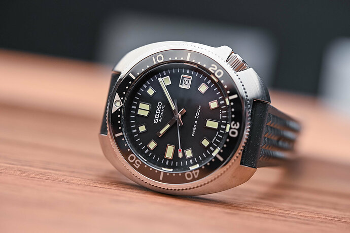 Seiko-1970-Divers-Re-Creation-SLA033-7