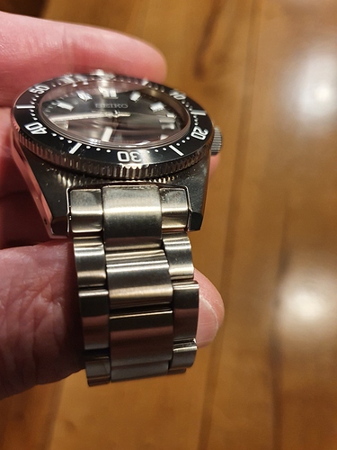 16043390420631829886928554291824