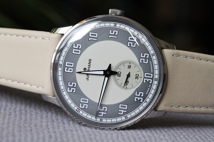 DA48FA5D-0656-44EC-BACF-7544B9AA34EC_1_105_c