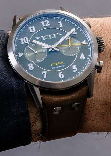 Raymond-Weil-Freelancer-Pilot-Flyback-Chronograph-7783-TIC-05520-watch-10~2