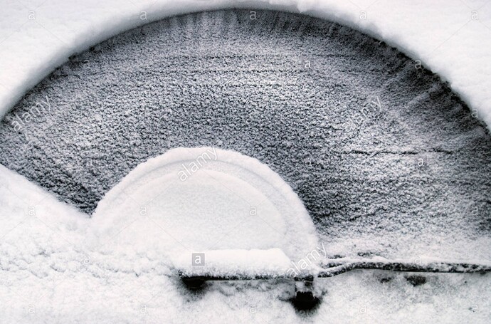 windshield-wiper-pattern-in-snow-DA6D32