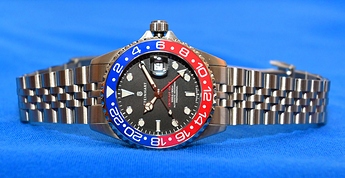 Steinhart Ocean 39 GMT Blue Red