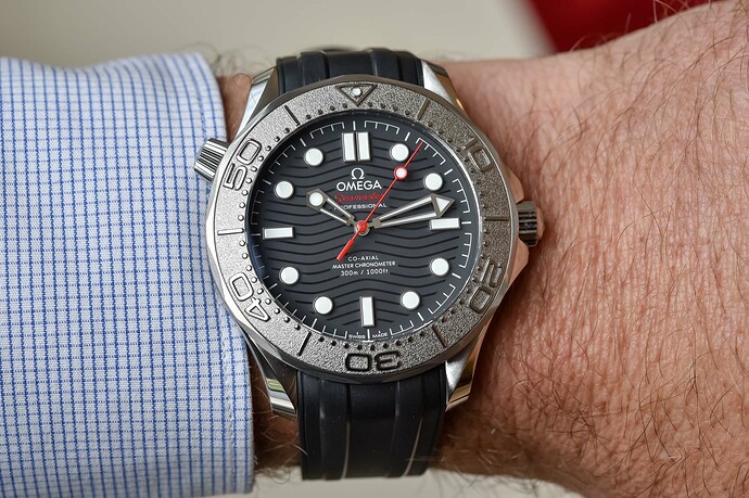 Omega-Seamaster-Diver-300M-Nekton-Edition-review-6