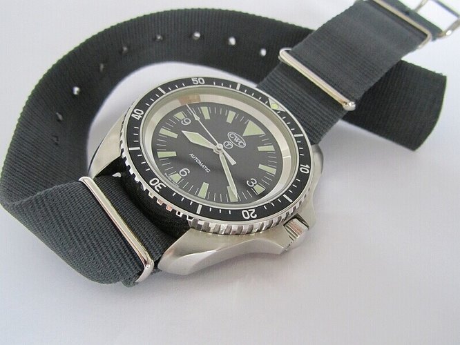 cwc_royal_navy_divers_automatic_pic04