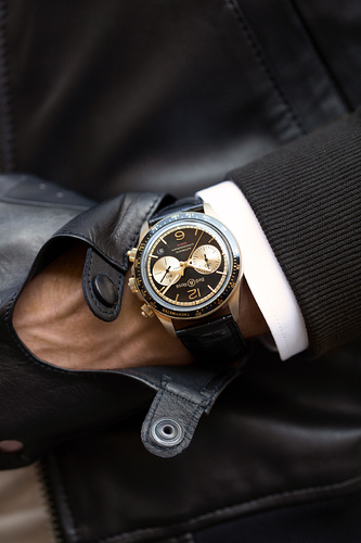 Bell-and-Ross-Belly-Tanker-BRV2-94-Bronze-II-wristshot-2