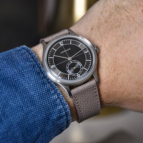 Longines-Heritage-Classic-Sector-Dial-Black-L2.828.4.53.6-review-opinon-10
