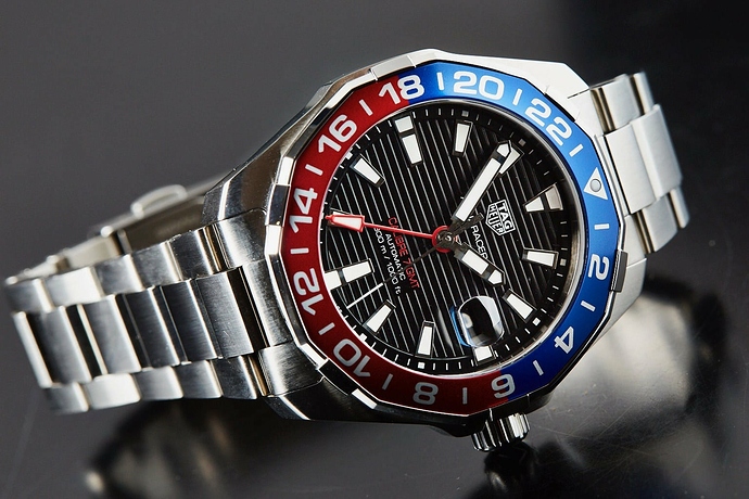 2017-TAG-Heuer-Aquaracer-GMT-Calibre-7-11