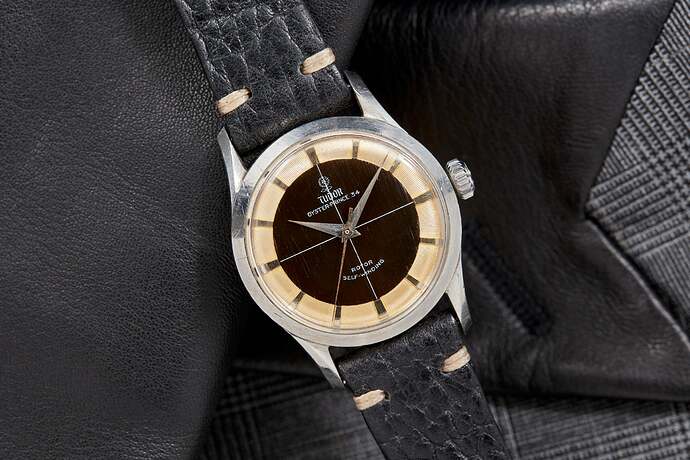 Tudor_Oyster_Prince_34_Tuxedo_7950_AS02518_2