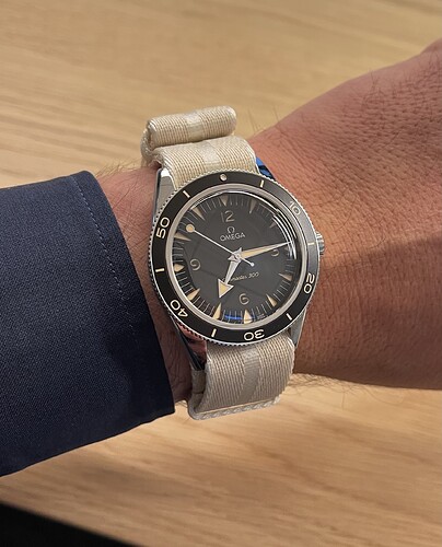 Omega_1543