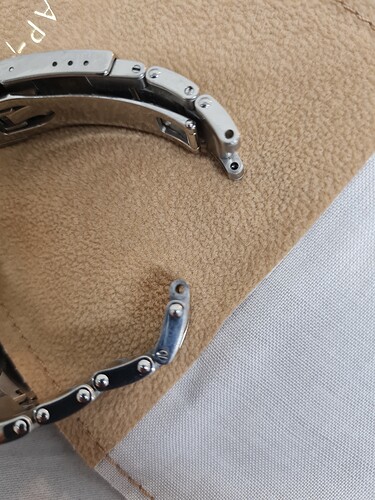 16512664323285449769442805506462