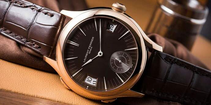 Laurent-Ferrier-Gallet-Traveller-Brown-Dial