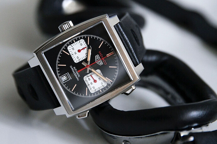 TAG-Heuer-Monaco-Calibre-11-France-Edition-CAW211S.FC6375-3