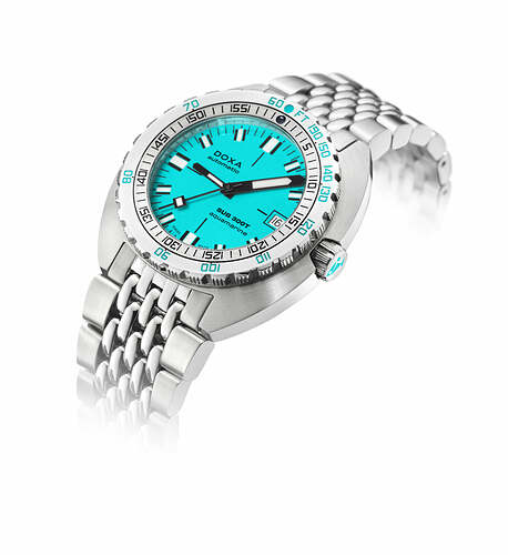 DOXA_Press_SUB_300T_aquamarine_840.10.241.10_1000x