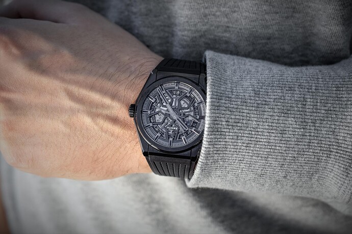Zenith-Defy-Classic-Black-Ceramic-4