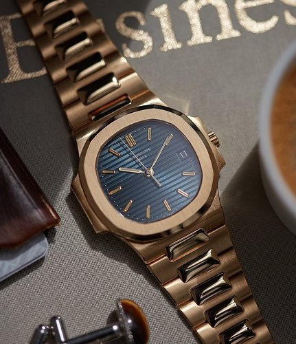 Patek_Philippe_Nautilus_3800_yellow_gold_watch_at_A_Collected_Man_London3