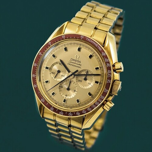 Gouden Omage-Speedmaster-Apollo-1