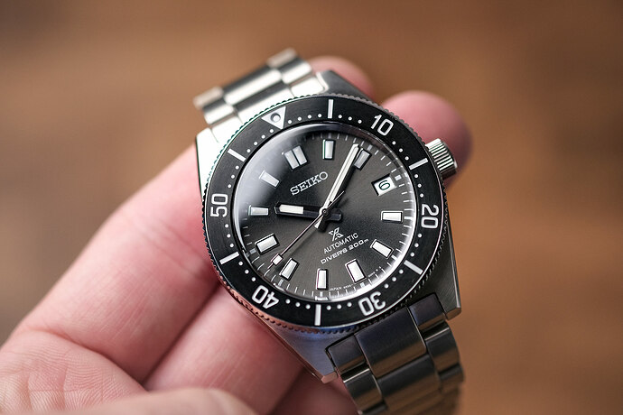 seiko_spb143_palm