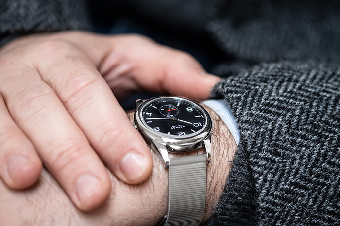 DEGRIFF-Club-wristshot-front