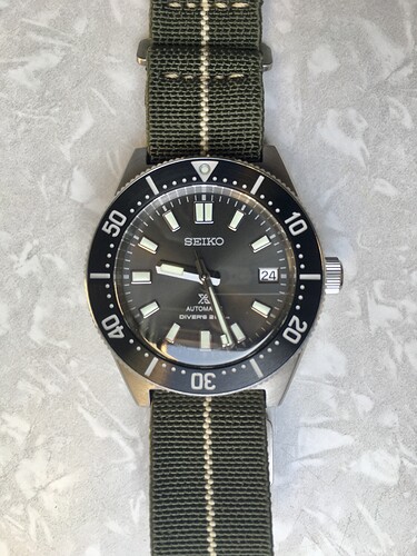 Seiko SPB143 MNstraps