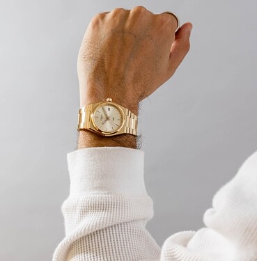 Tissot-Social-Apr-2022-IG-Post-Mens-19__ResizedImageWzYwMCw2MDBd.-T1372103302100