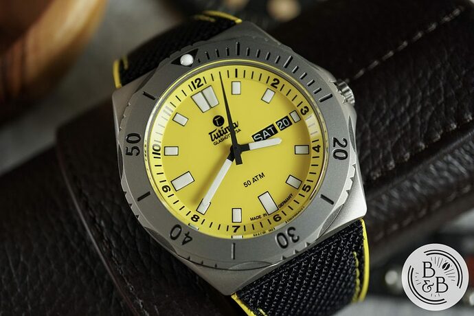 beansandbezels_tutima_m2_seven_seas_yellow_20__3_18_02_PM-1024x683