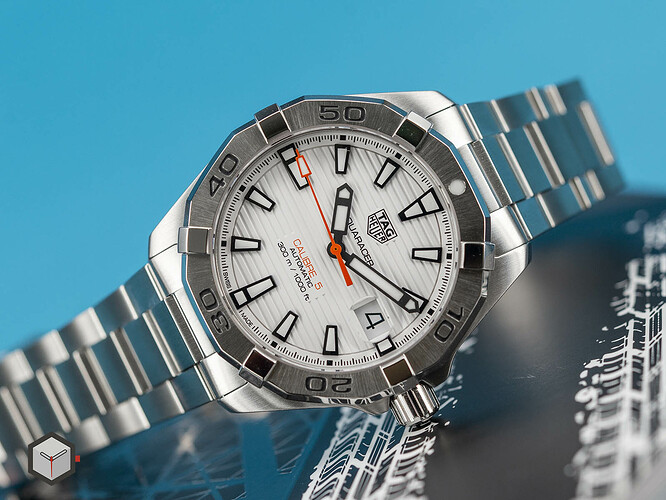 wbd2111-ba0928-tag-heuer-aquaracer-calibre-5-4