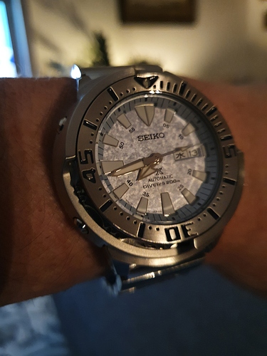 16105633017025115318007808524160