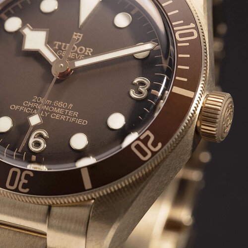 tudor-m79012m-0001