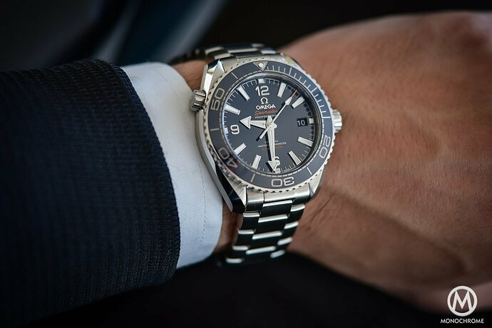 Omega-Seamaster-Planet-Ocean-600m-39.5mm-5