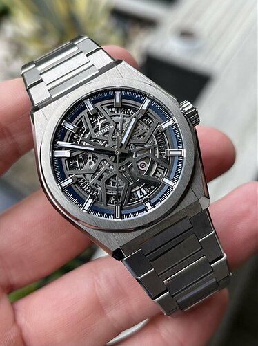 Zenith_Defy_Classic_Skeleton_95.9000.67078.M9000_-_2020_Watch_Vault_10_2048x