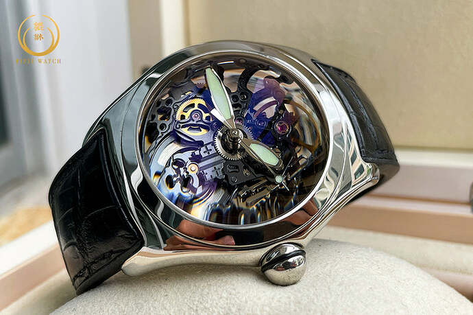 corum-bubble-black-skeleton-08215020_01_800x