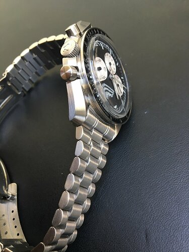 omega_1479 (10)