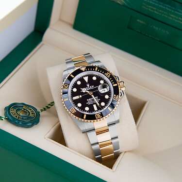 wtc_rolex_submariner_black_126613LN_top