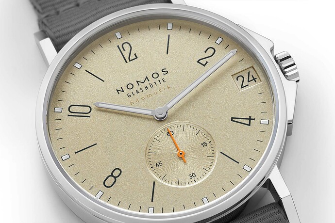 Nomos-Ahoi-neomatik-38-date-sky-and-Sand-5