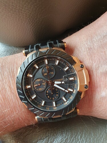 Tissot zwart goud