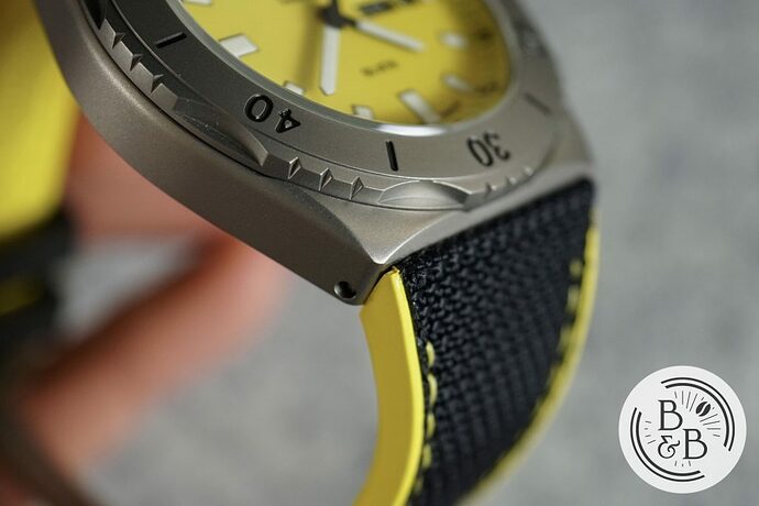 beansandbezels_tutima_m2_seven_seas_yellow_20__4_16_02_PM-1024x683