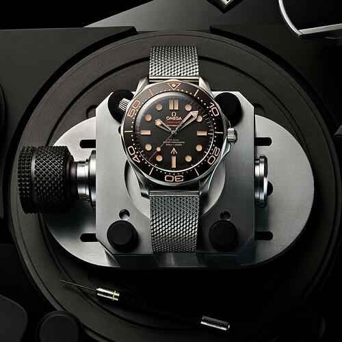 01-Omega-Seamaster-Diver-300M-007-James-Bond-Watch-gq-december-2019