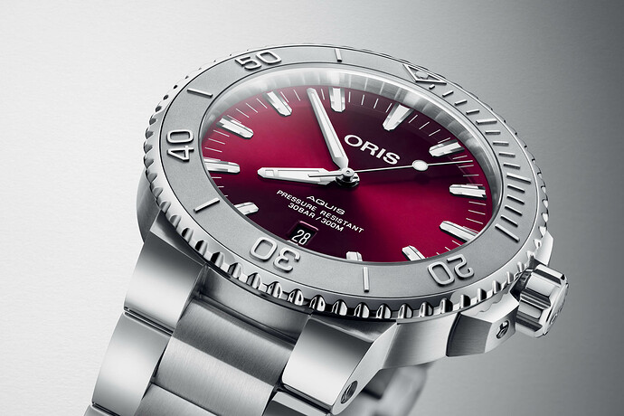 2022-Oris-Aquis-Date-Cherry-43.5mm-01-733-7730-4158-07-8-24-05PEB-4