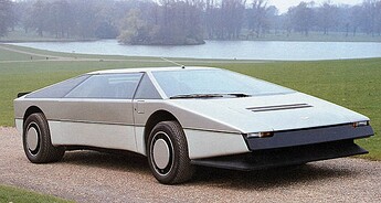Aston_Martin_Bulldog_01pop